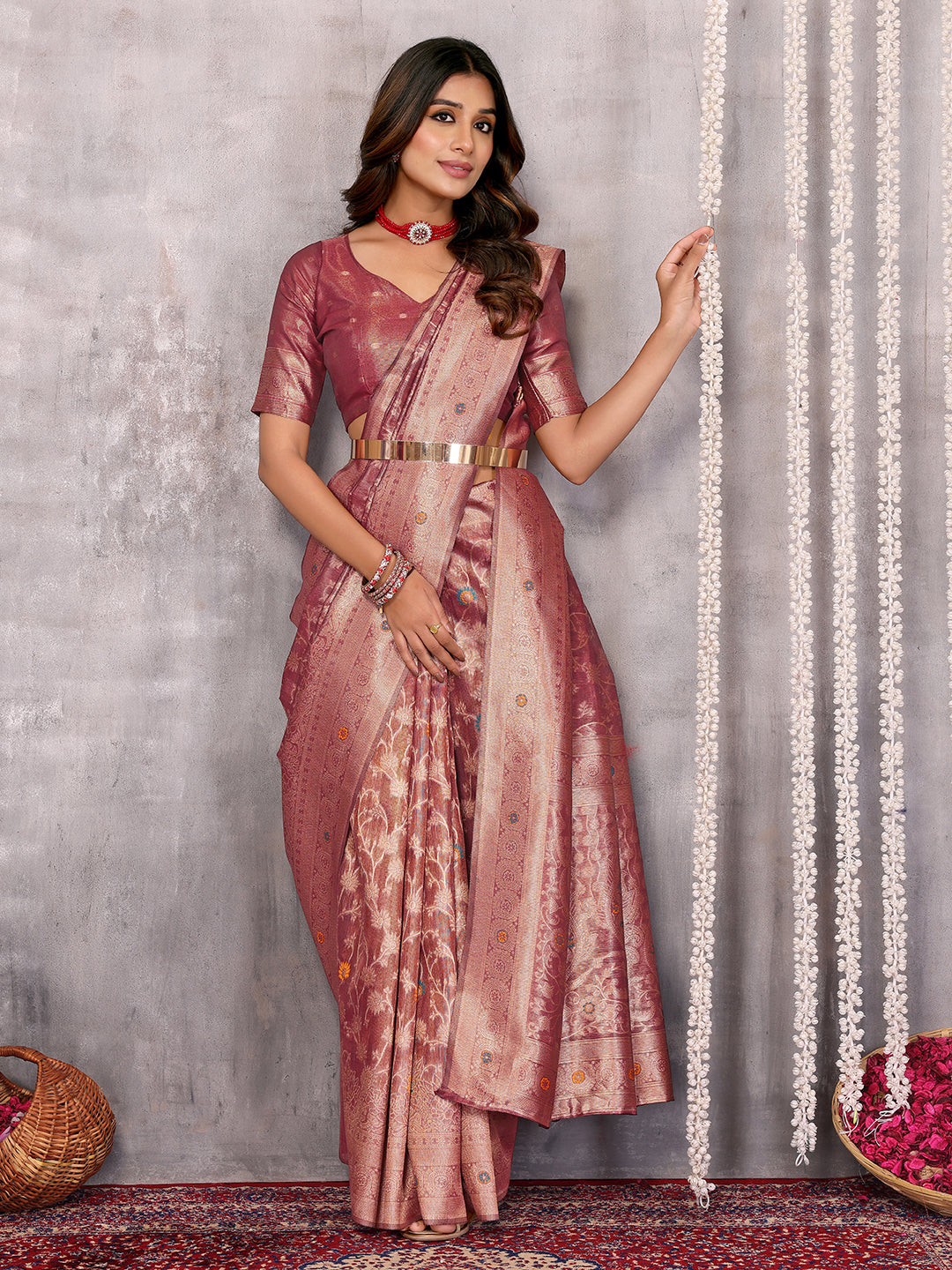 Janasya Mauve Silk Blend Floral Banarasi Saree | Swadesiicart