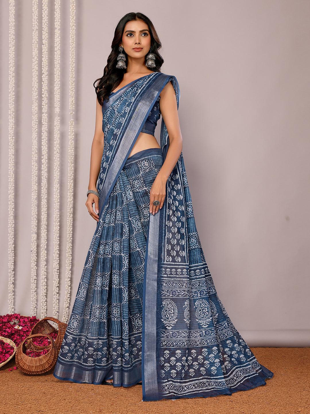 Janasya Navy Blue Cotton Linen Block Print Printed Saree | Swadesiicart