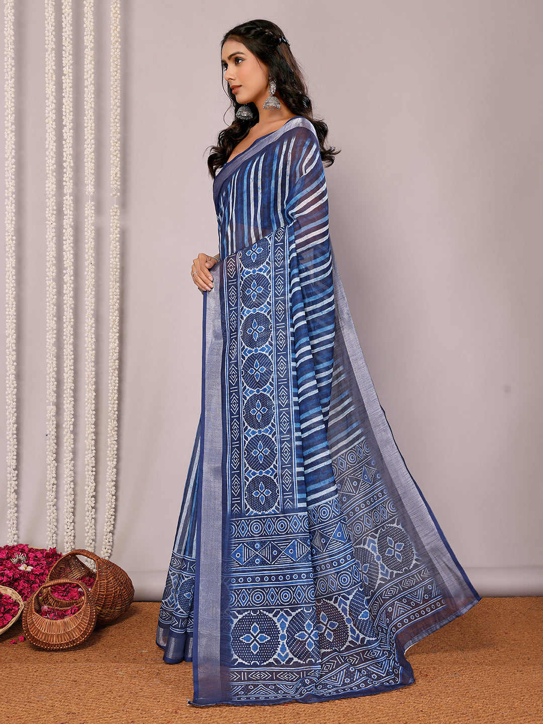 Janasya Blue Cotton Linen Geometric Printed Saree | Swadesiicart