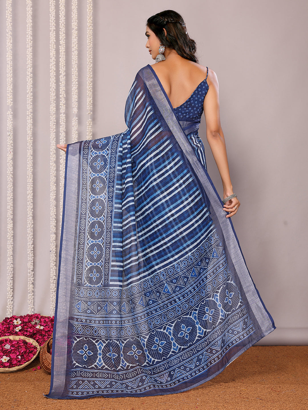 Janasya Blue Cotton Linen Geometric Printed Saree | Swadesiicart