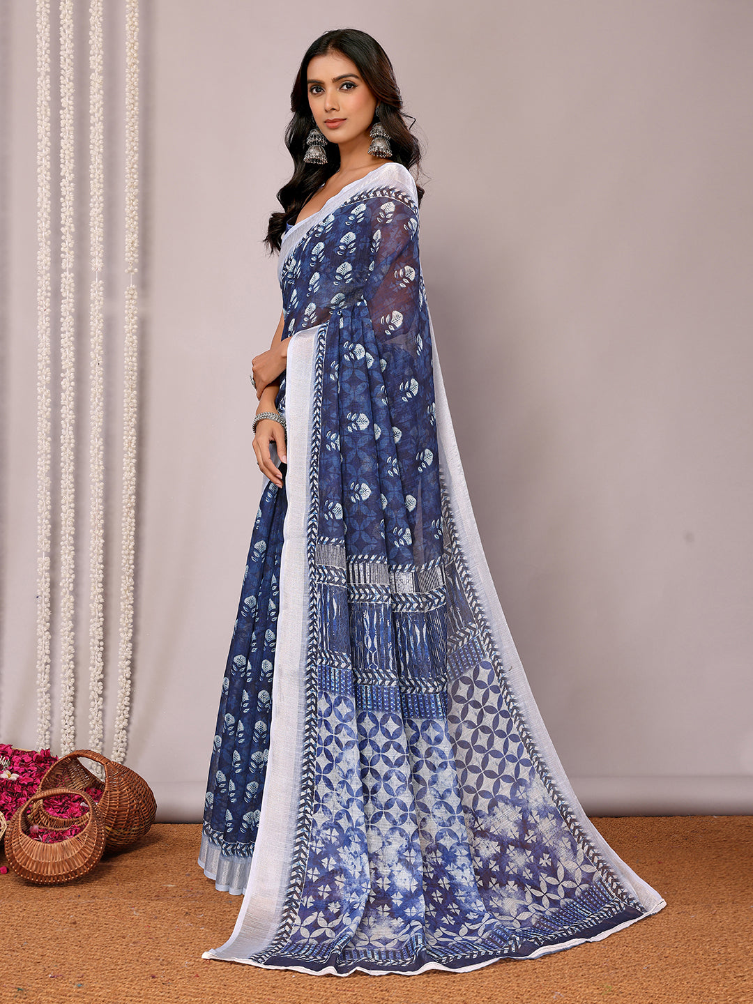 Janasya Navy Blue Cotton Linen Block Print Printed Saree | Swadesiicart