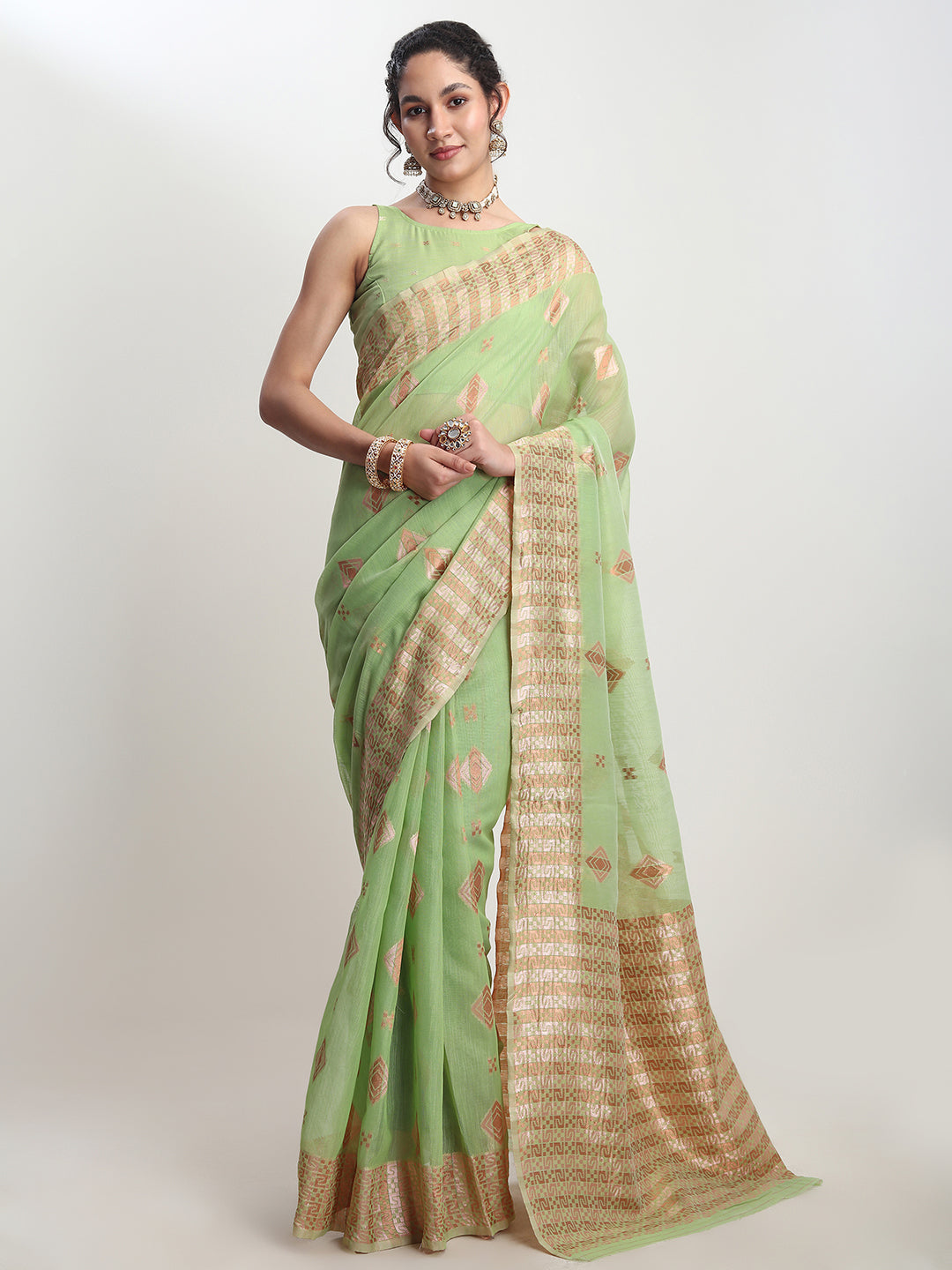 Janasya Green Linen Blend Geometric Jacquard Saree | Swadesiicart