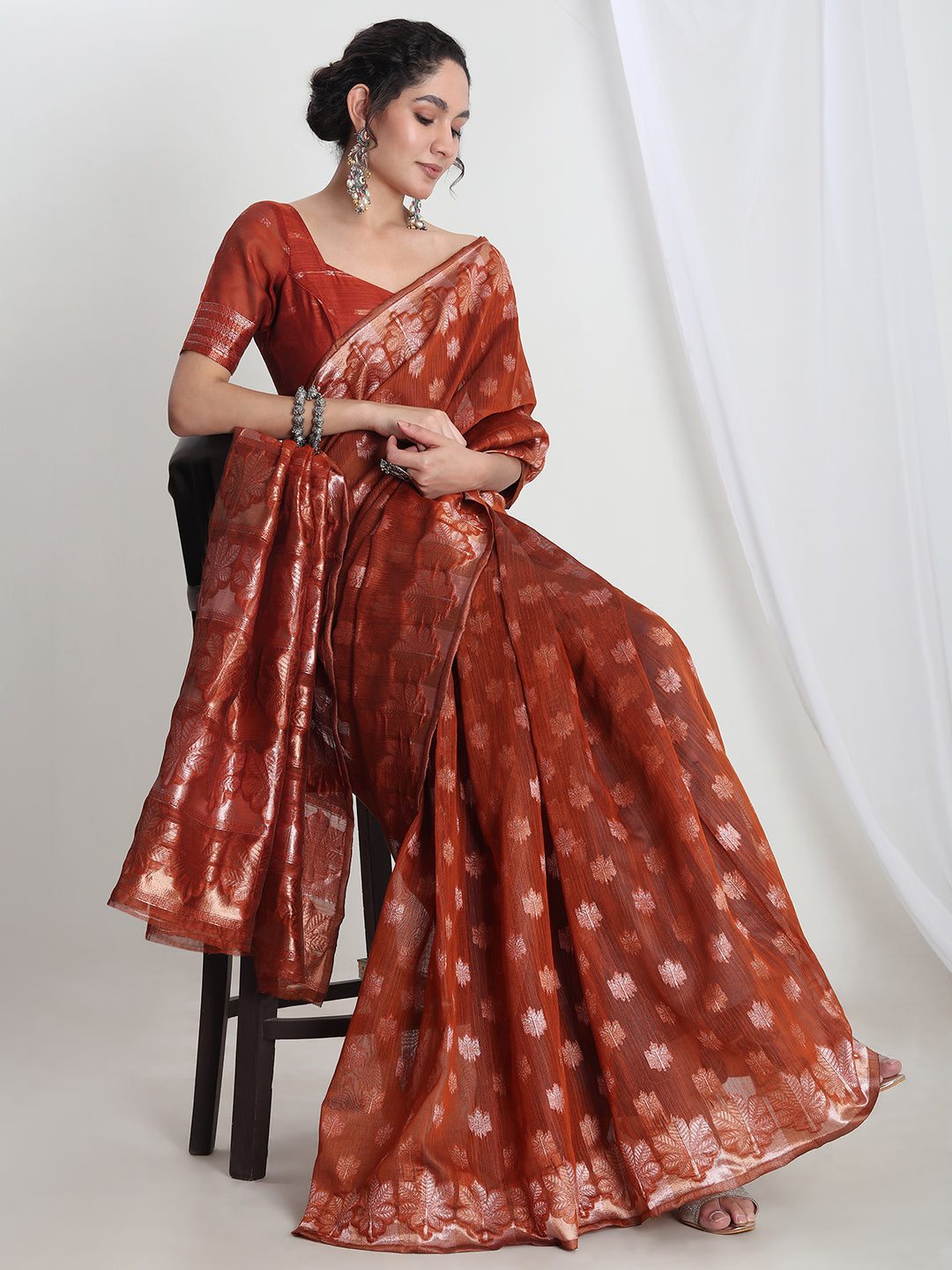 Janasya Rust Linen Blend Floral Jacquard Saree | Swadesiicart