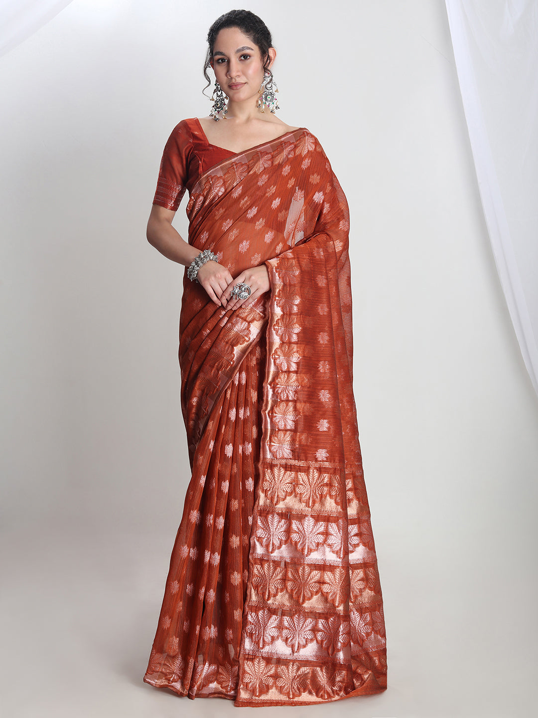 Janasya Rust Linen Blend Floral Jacquard Saree | Swadesiicart