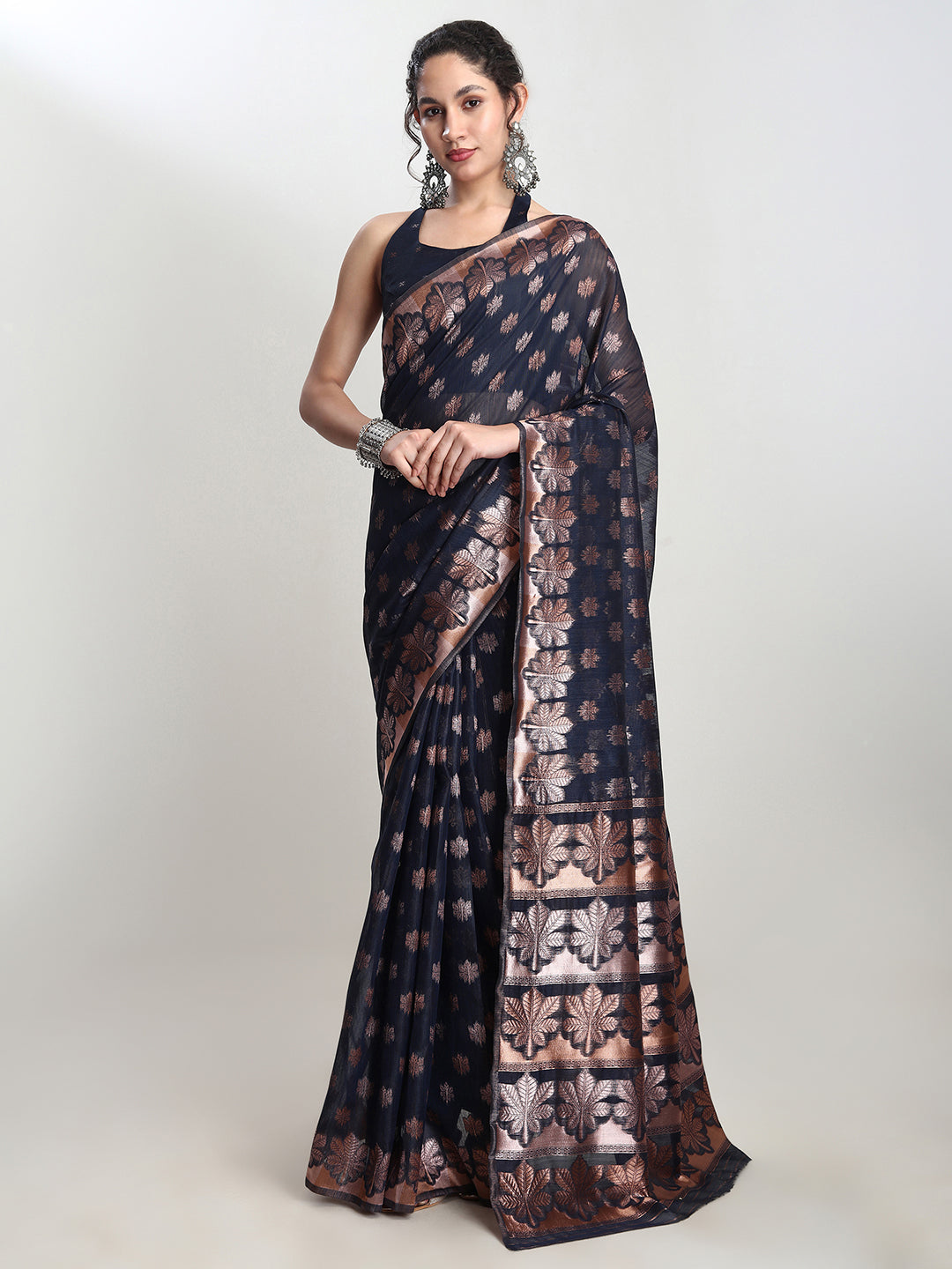 Janasya Indigo Linen Blend Floral Jacquard Saree | Swadesiicart