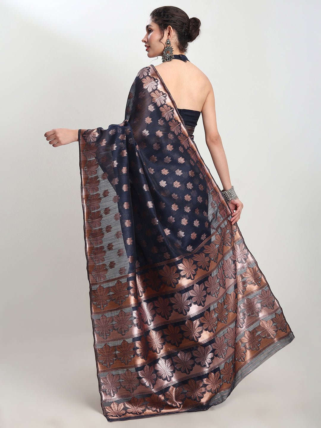 Janasya Indigo Linen Blend Floral Jacquard Saree | Swadesiicart