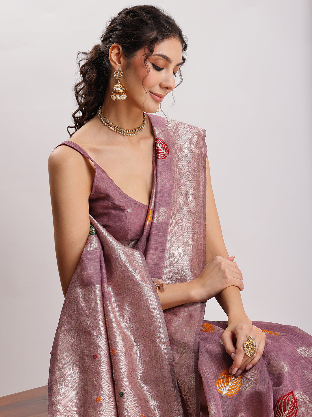 Janasya Mauve Linen Blend Floral Jacquard Saree | Swadesiicart