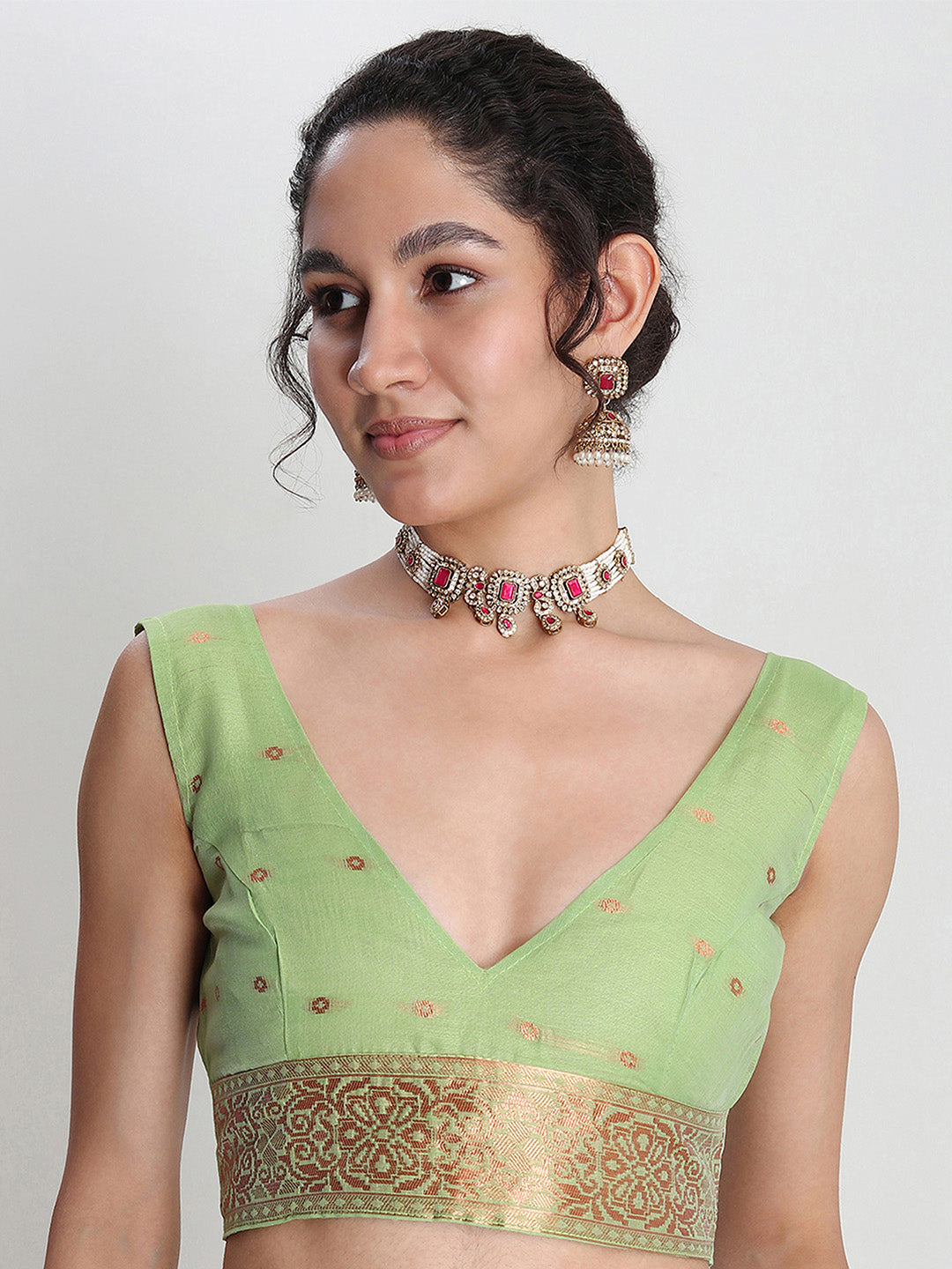 Janasya Green Linen Blend Geometric Jacquard Saree | Swadesiicart