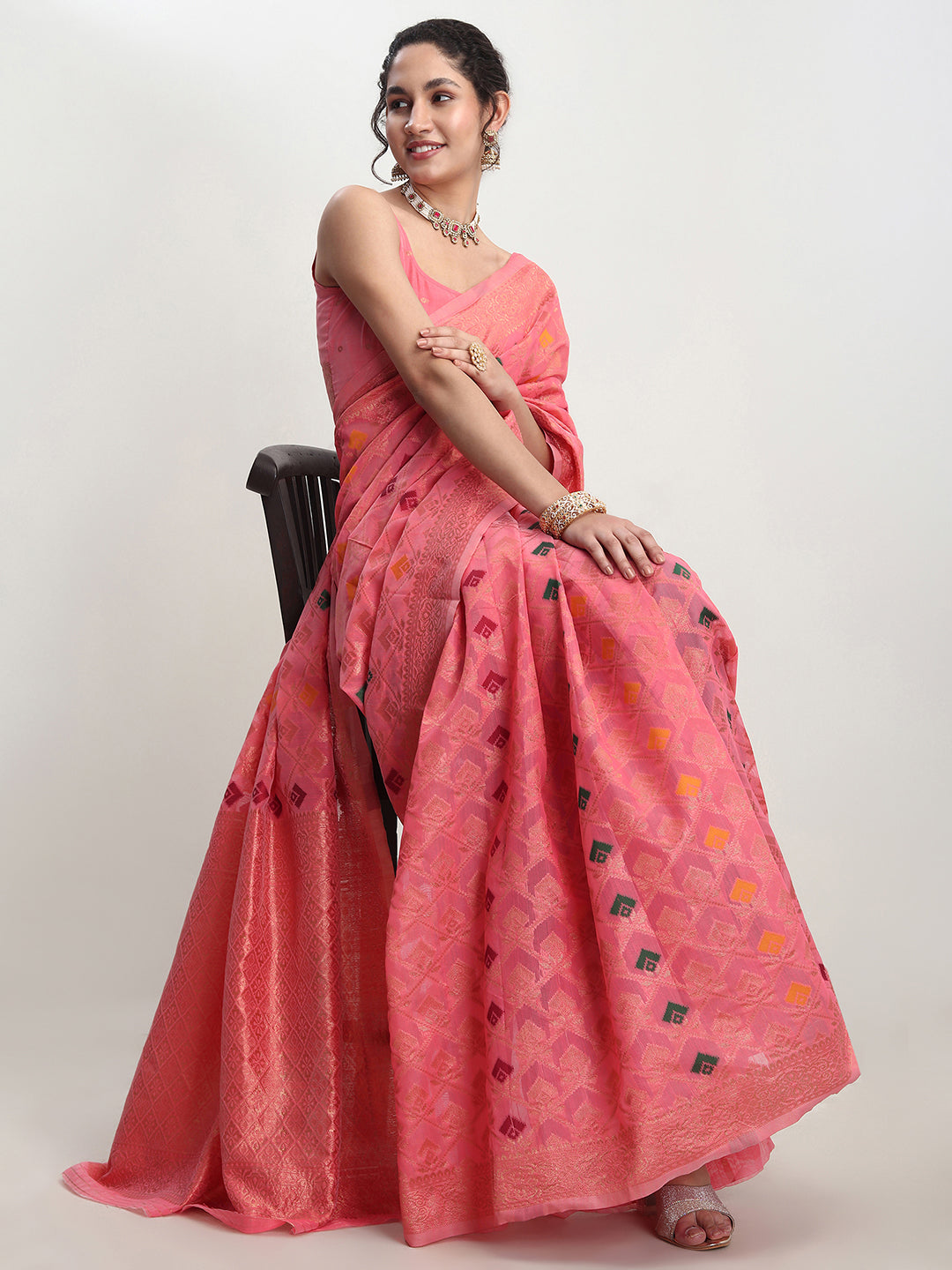 Janasya Peach Linen Blend Geometric Jacquard Saree | Swadesiicart