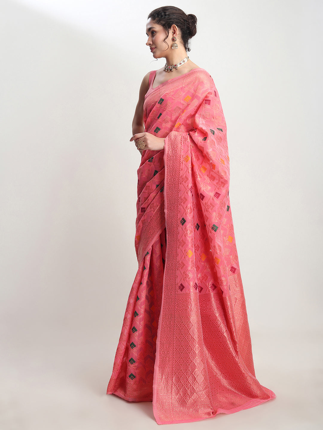 Janasya Peach Linen Blend Geometric Jacquard Saree | Swadesiicart