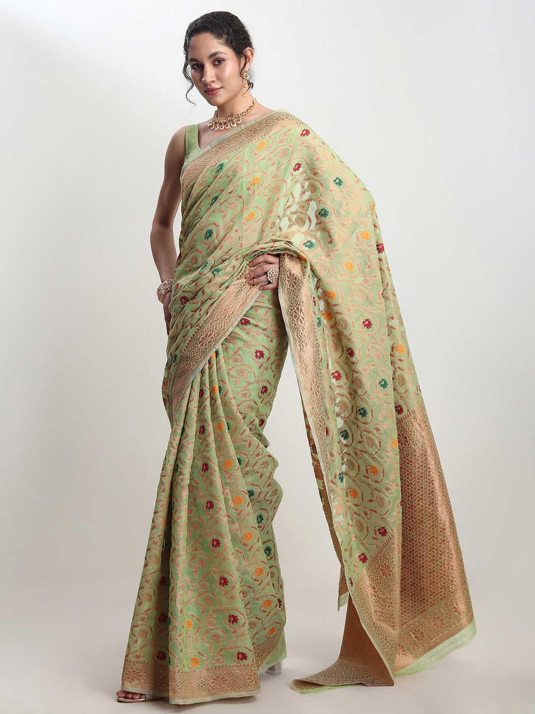 Janasya Light Green Linen Blend Floral Jacquard Saree | Swadesiicart