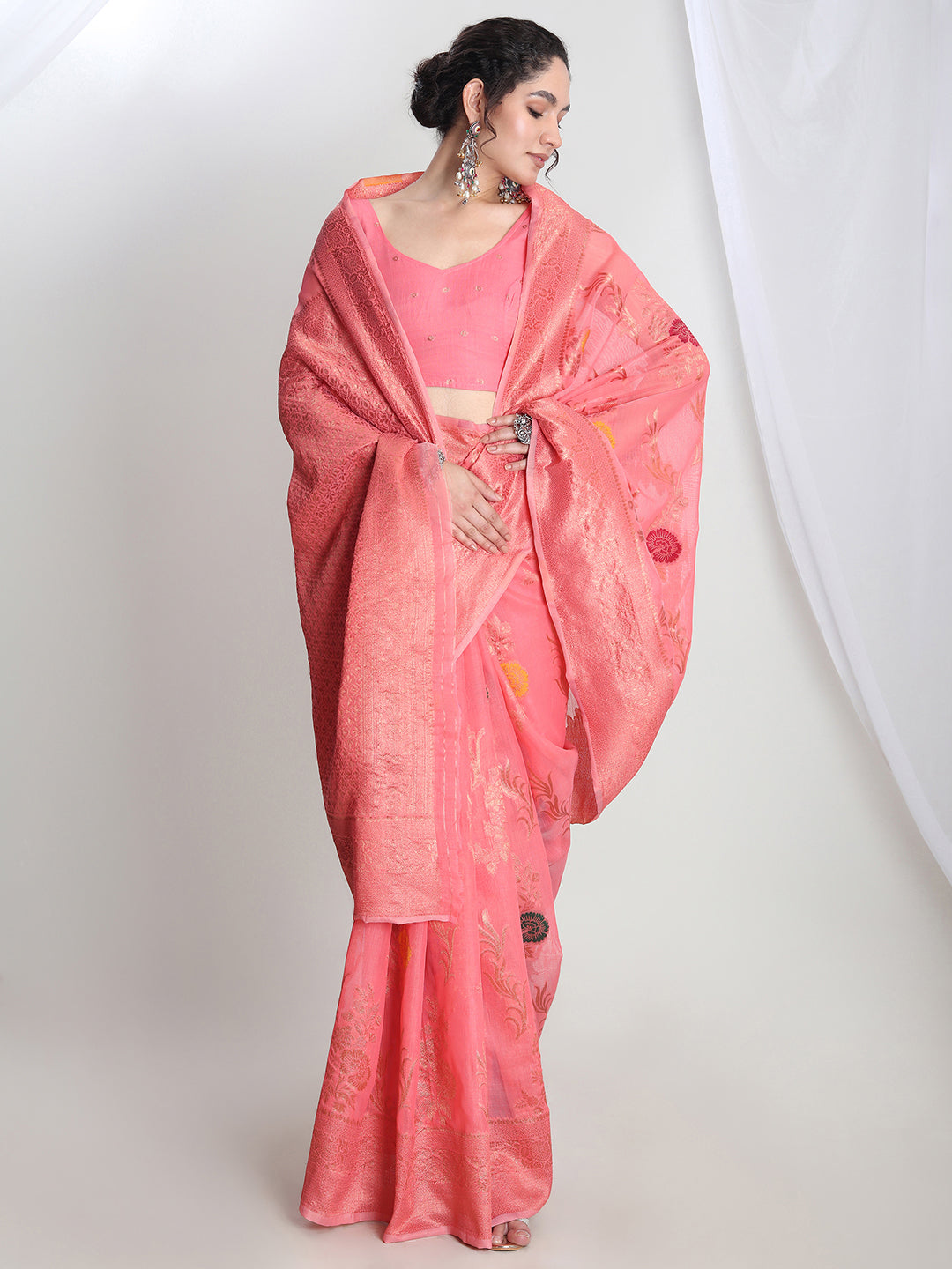 Janasya Peach Linen Blend Floral Jacquard Saree | Swadesiicart