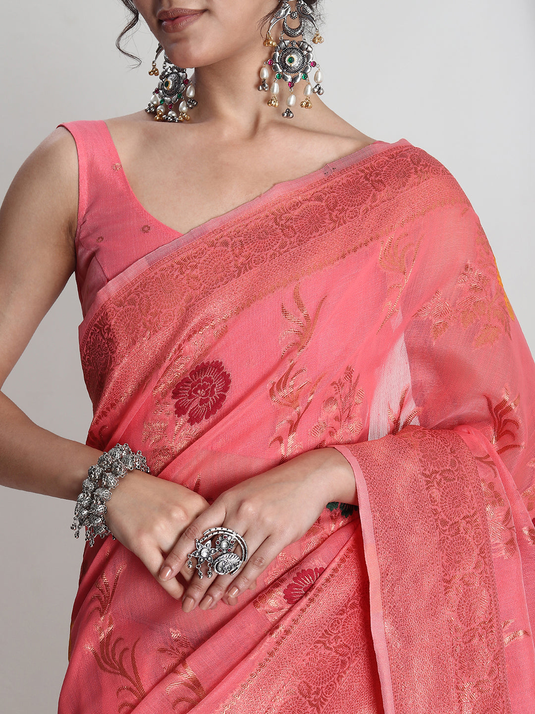 Janasya Peach Linen Blend Floral Jacquard Saree | Swadesiicart