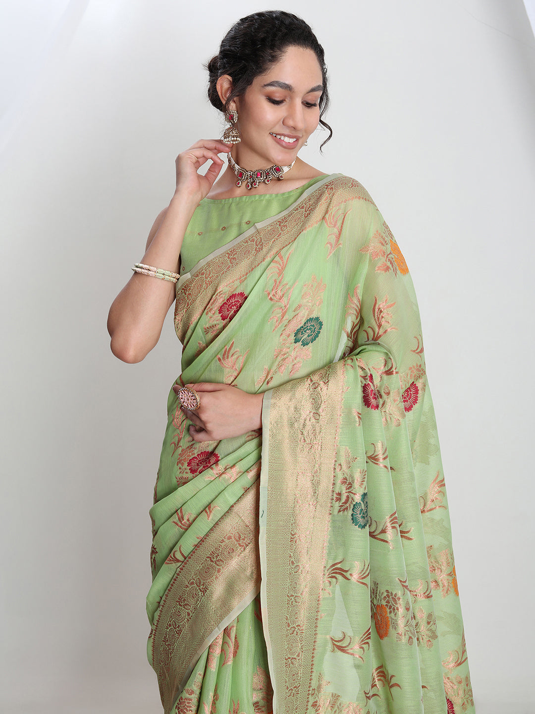 Janasya Light Green Linen Blend Floral Jacquard Saree | Swadesiicart
