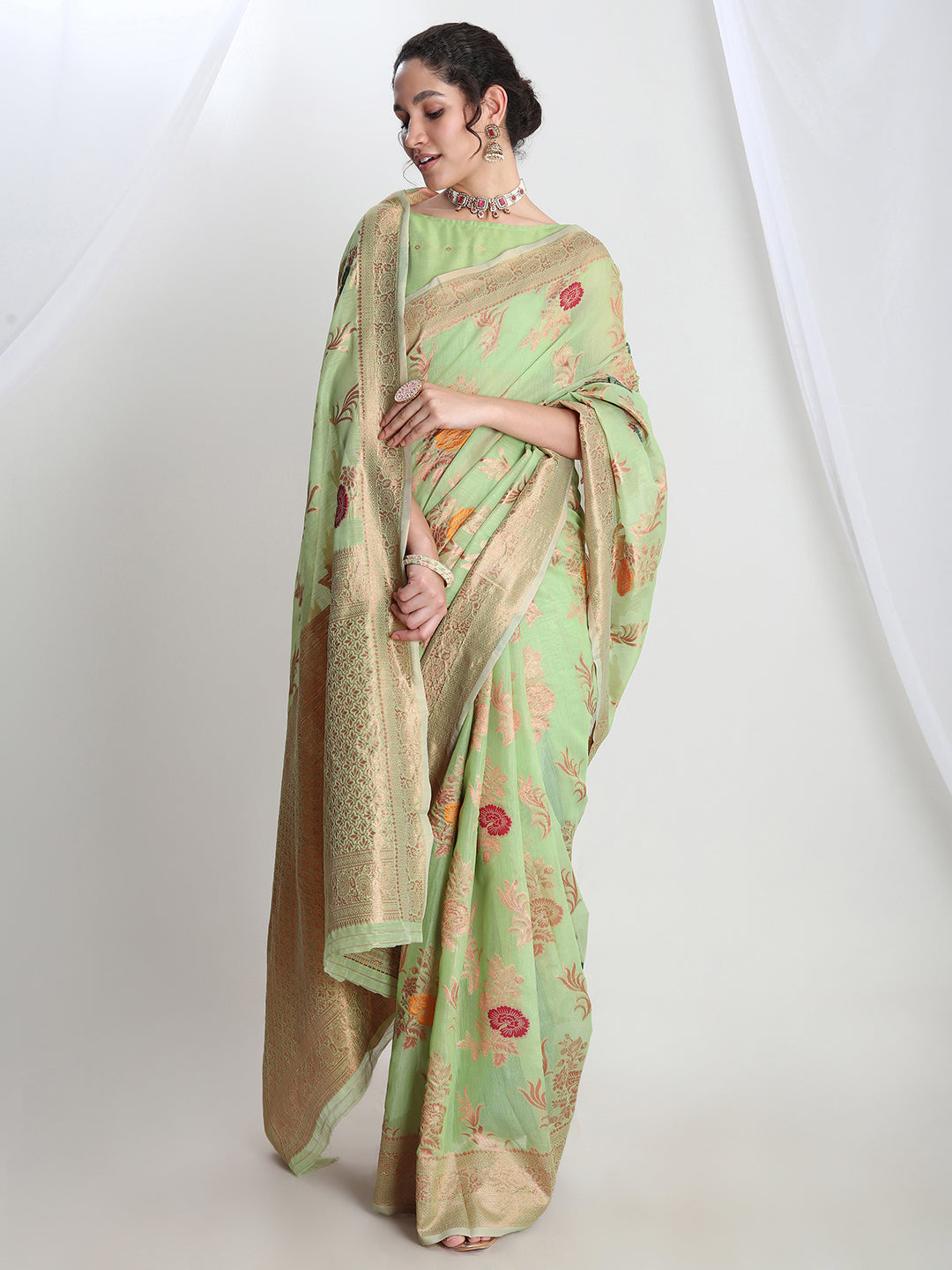 Janasya Light Green Linen Blend Floral Jacquard Saree | Swadesiicart
