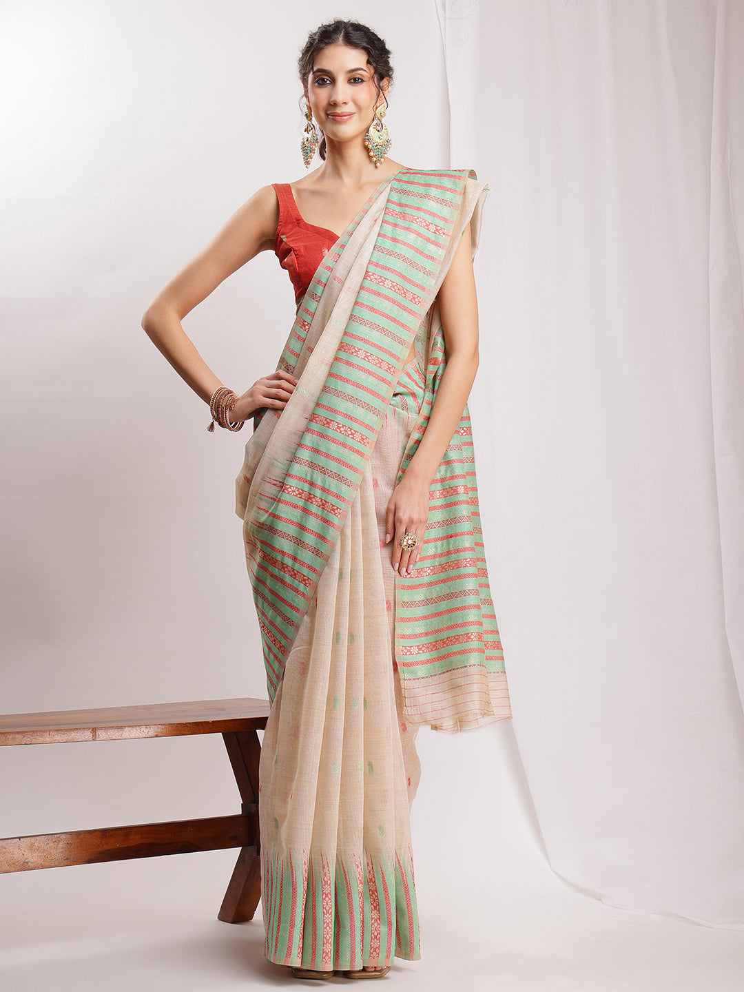 Janasya Beige Silk Blend Ikkat Jacquard Saree | Swadesiicart