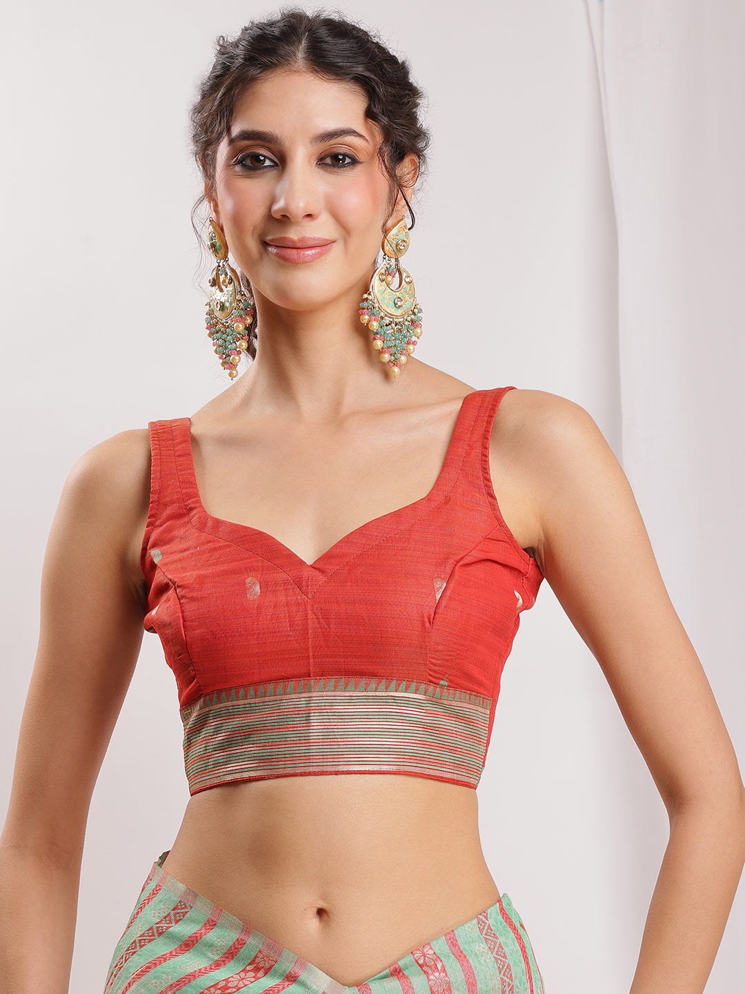 Janasya Beige Silk Blend Ikkat Jacquard Saree | Swadesiicart