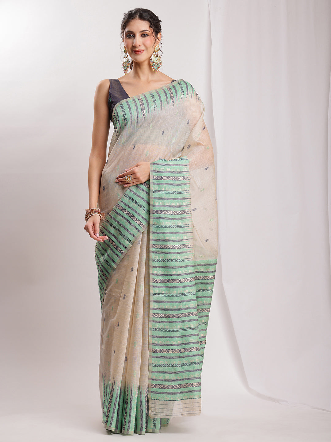 Janasya Beige Silk Blend Ikkat Jacquard Saree | Swadesiicart