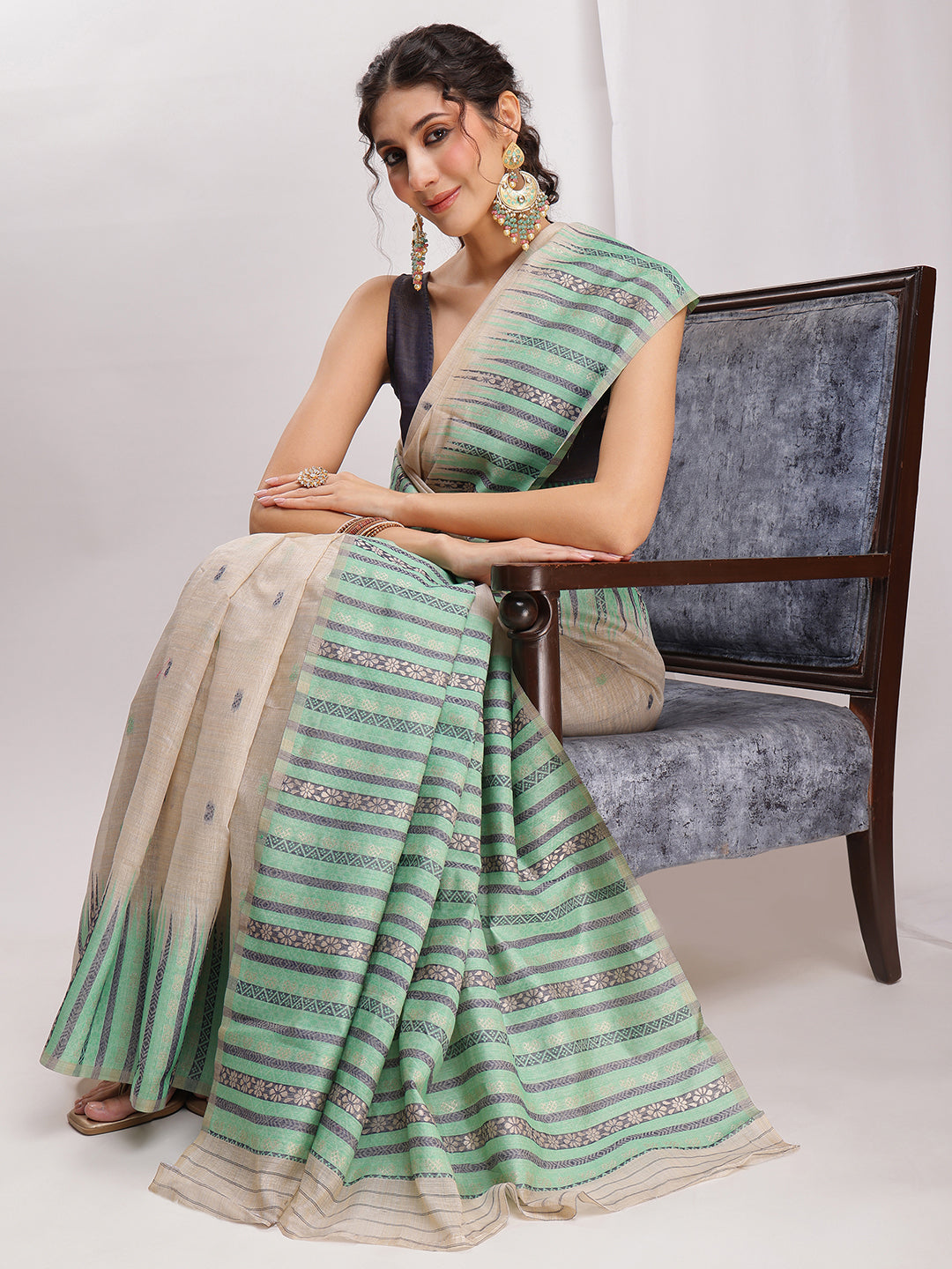 Janasya Beige Silk Blend Ikkat Jacquard Saree | Swadesiicart