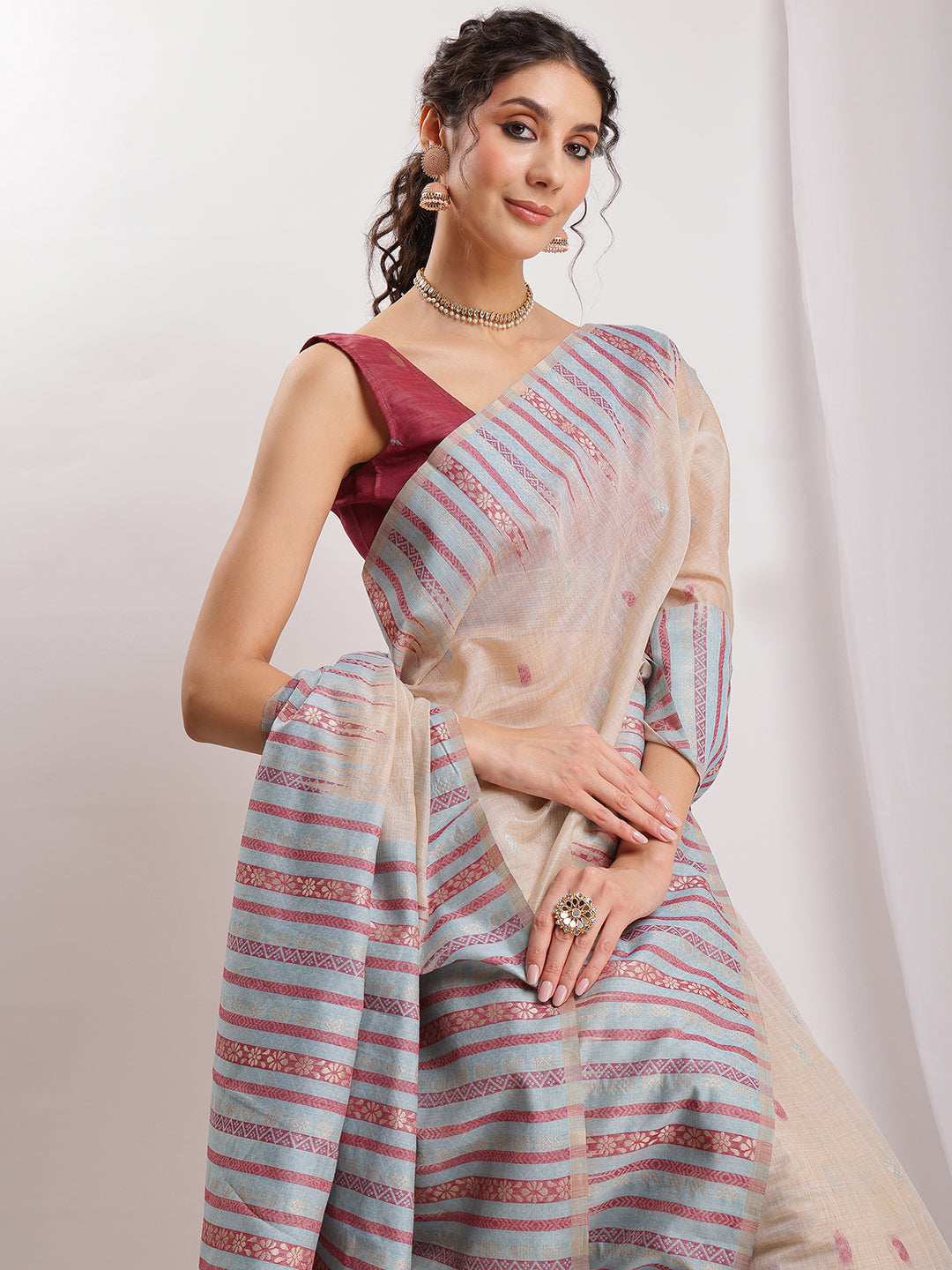 Janasya Beige Silk Blend Ikkat Jacquard Saree | Swadesiicart