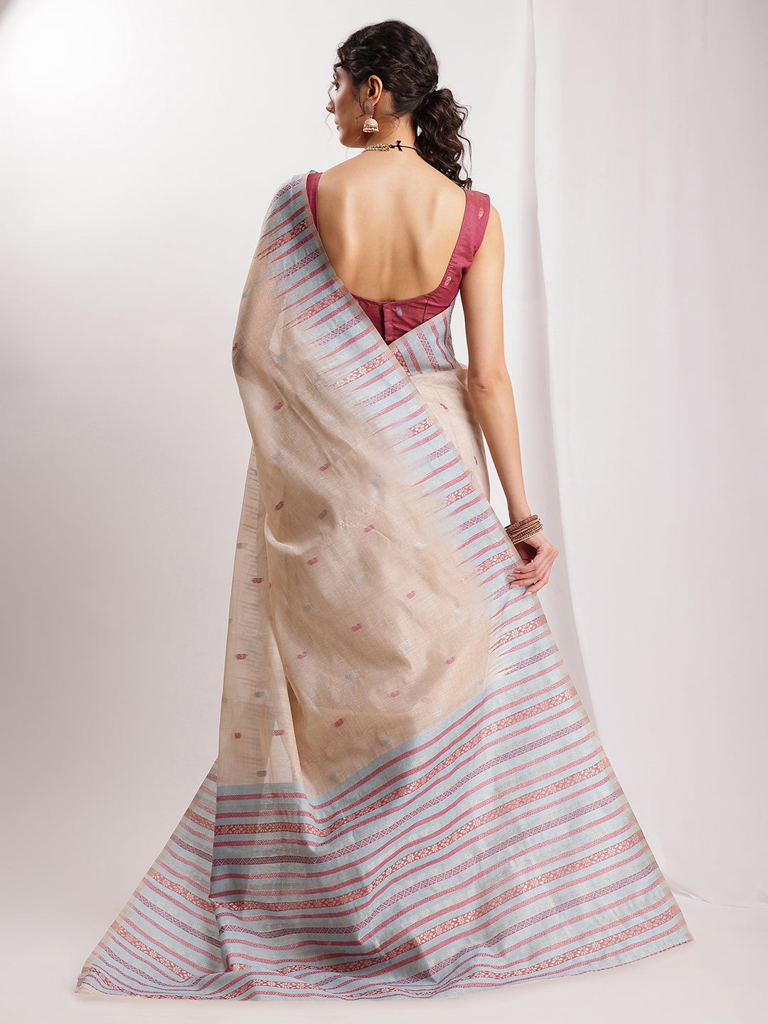 Janasya Beige Silk Blend Ikkat Jacquard Saree | Swadesiicart