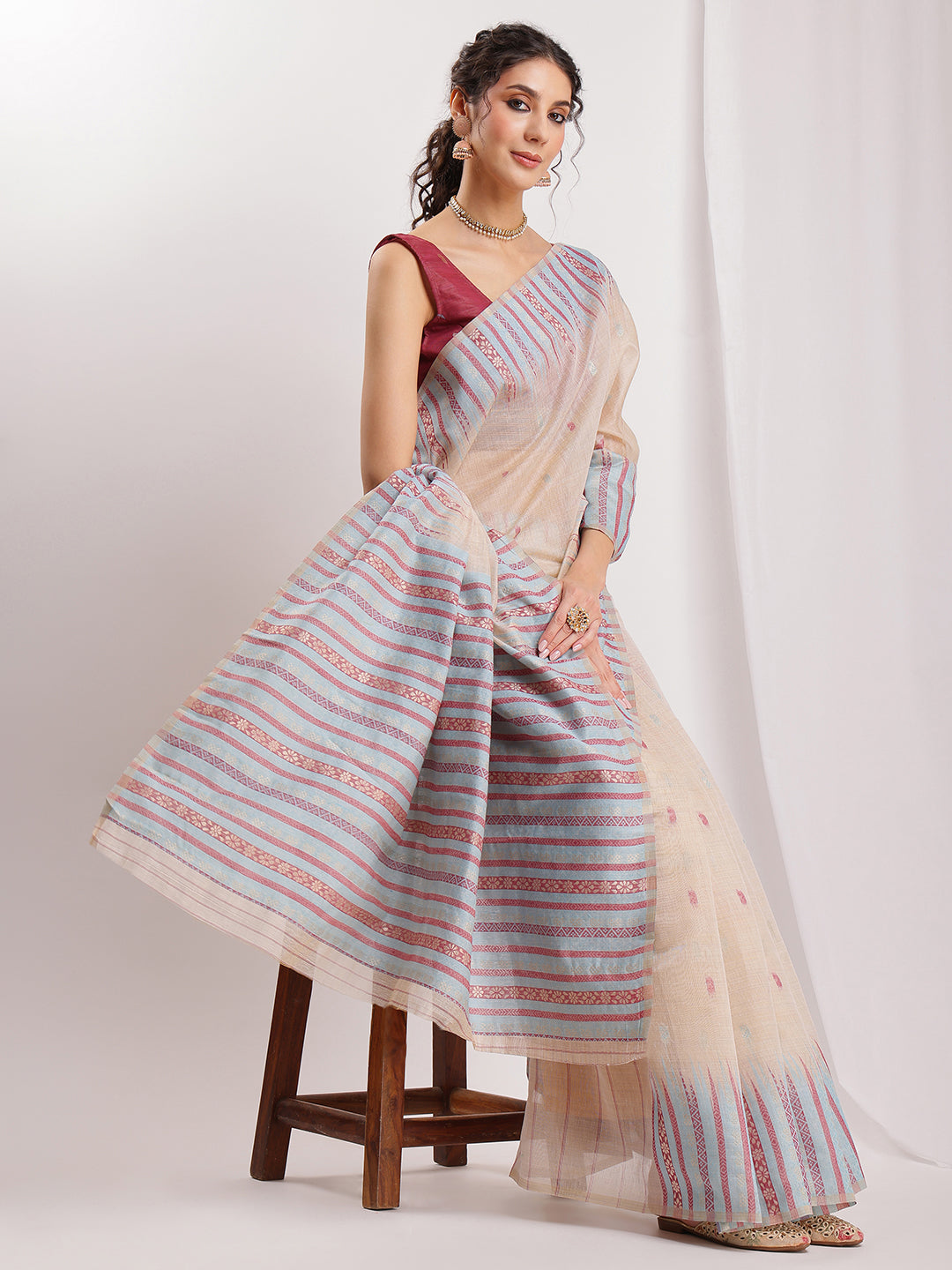 Janasya Beige Silk Blend Ikkat Jacquard Saree | Swadesiicart