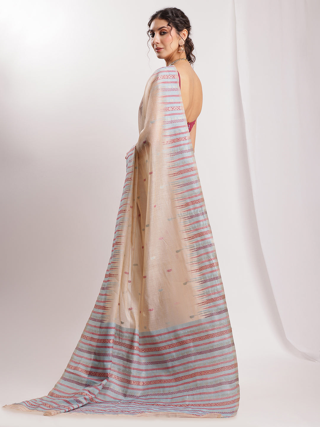 Janasya Beige Silk Blend Ikkat Jacquard Saree | Swadesiicart