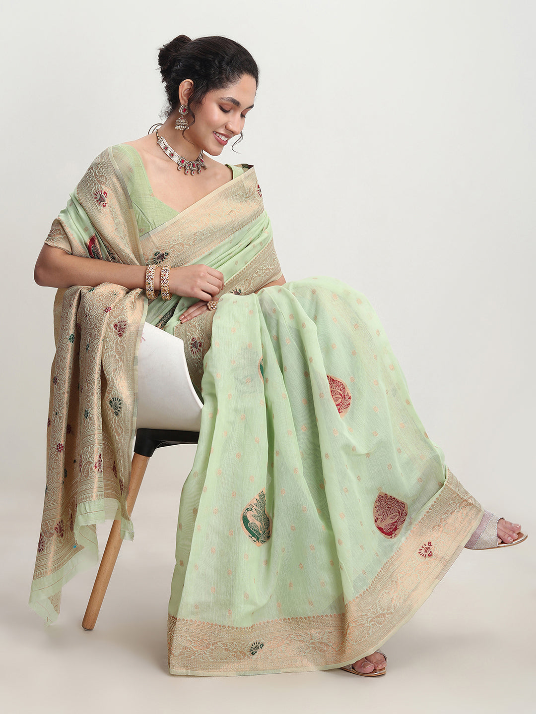 Janasya Light Green Linen Blend Kalamkari Jacquard Saree | Swadesiicart