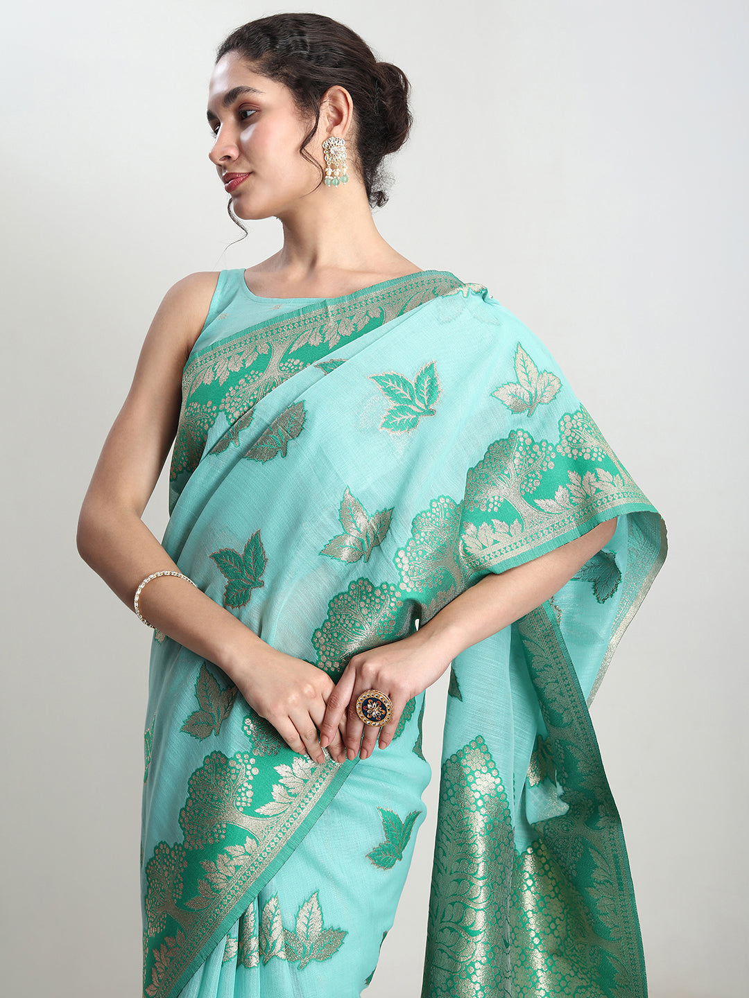 Janasya Sea Green Linen Blend Floral Jacquard Saree | Swadesiicart