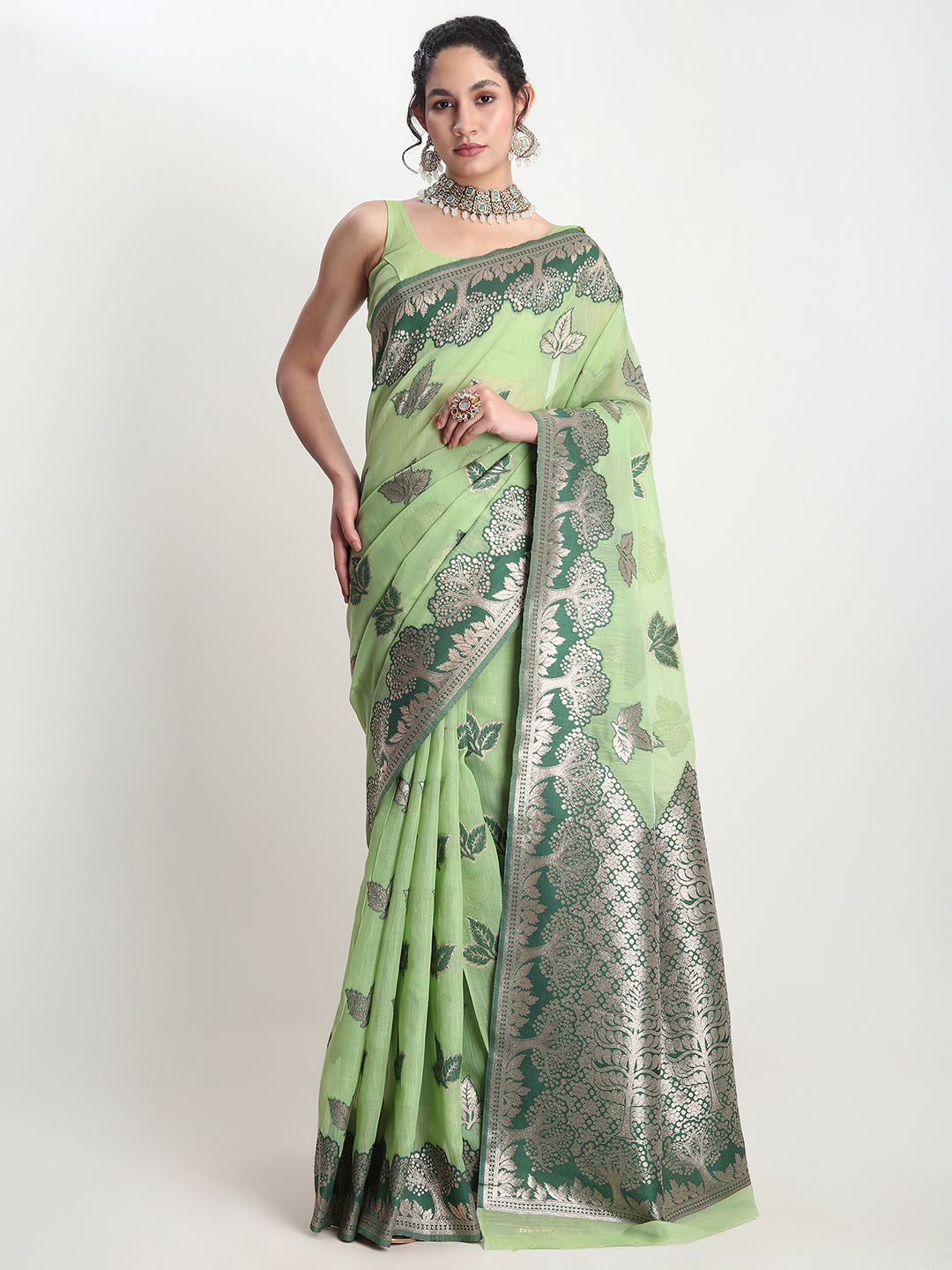 Janasya Light Green Linen Blend Floral Jacquard Saree | Swadesiicart