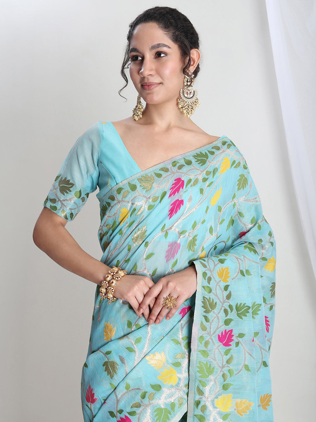 Janasya Sky Blue Silk Blend Floral Jacquard Saree | Swadesiicart
