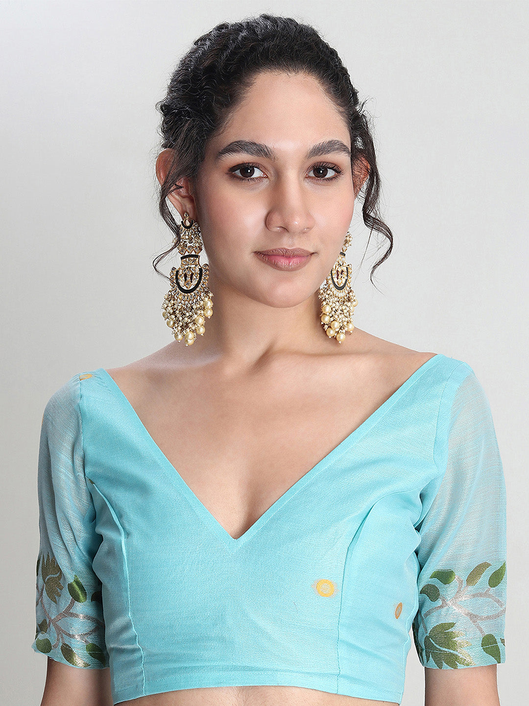 Janasya Sky Blue Silk Blend Floral Jacquard Saree | Swadesiicart