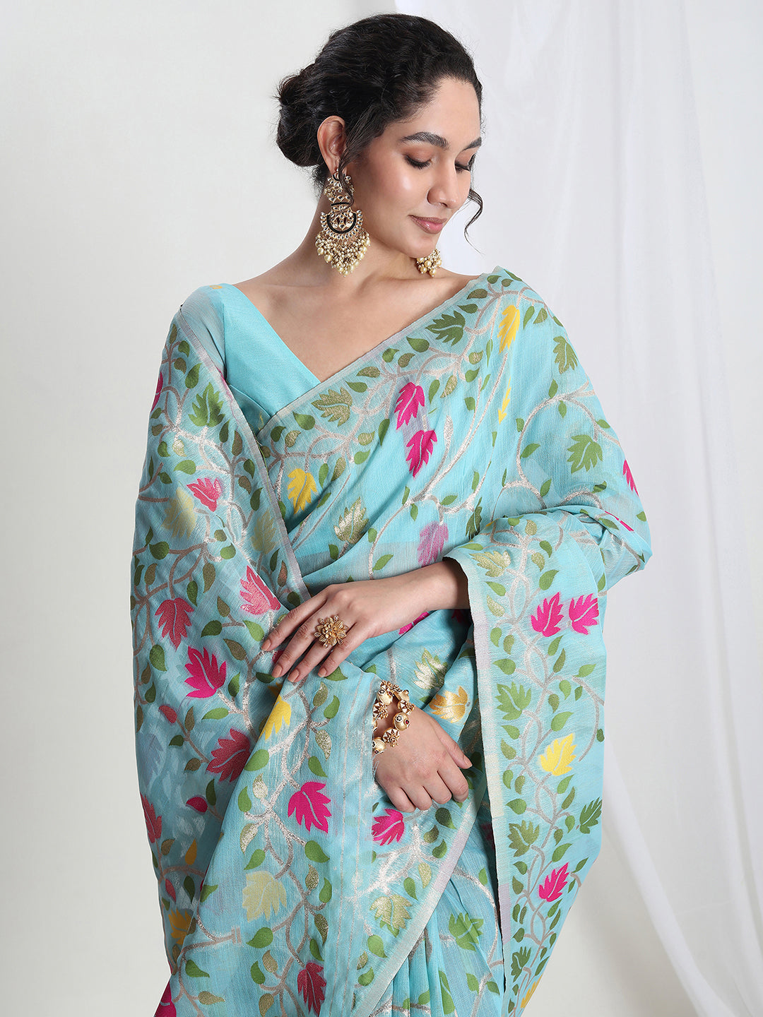 Janasya Sky Blue Silk Blend Floral Jacquard Saree | Swadesiicart