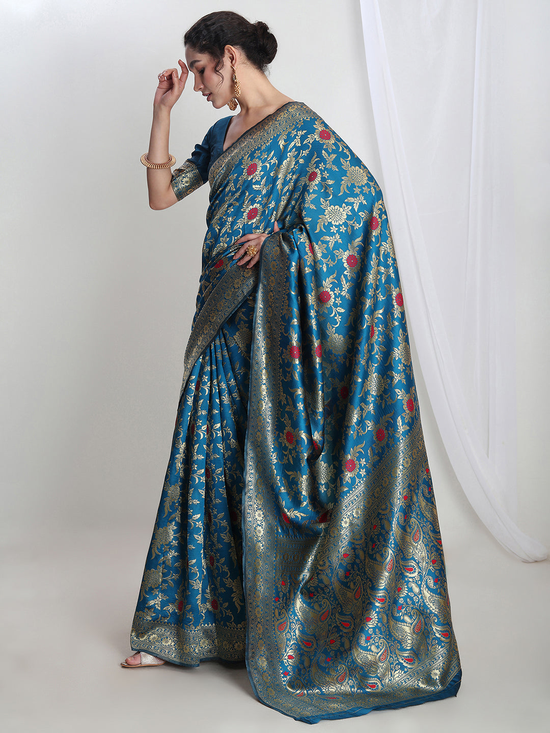 Janasya Blue Silk Blend Floral Jacquard Saree | Swadesiicart
