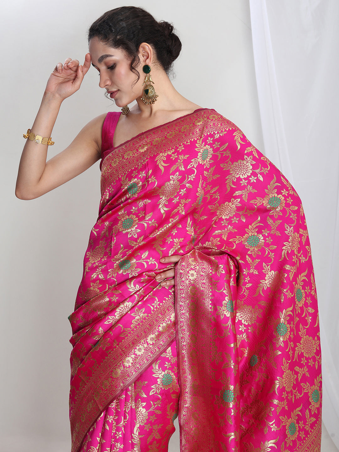 Janasya Pink Silk Blend Floral Jacquard Saree | Swadesiicart