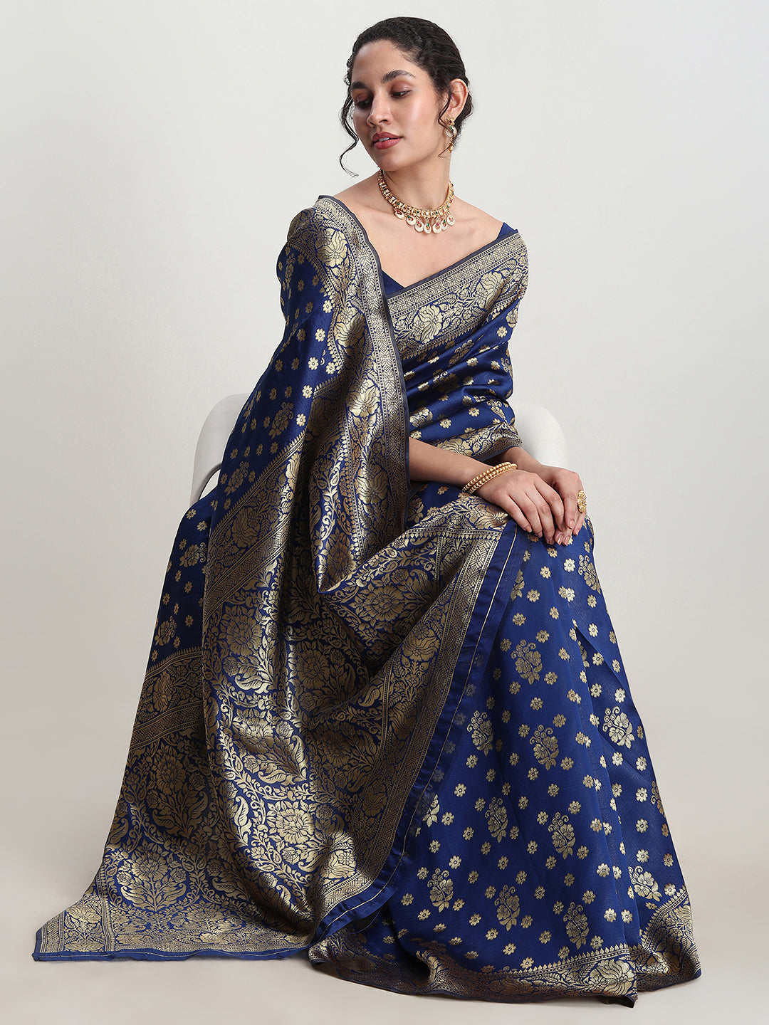 Janasya Blue Silk Blend Floral Jacquard Saree | Swadesiicart