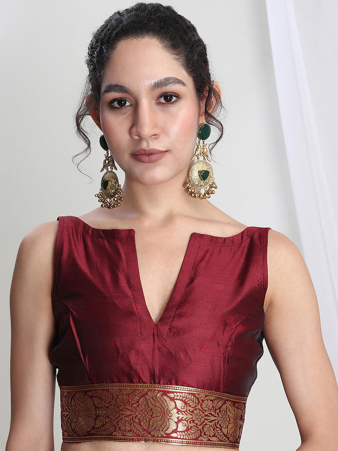 Janasya Maroon Silk Blend Floral Jacquard Saree | Swadesiicart