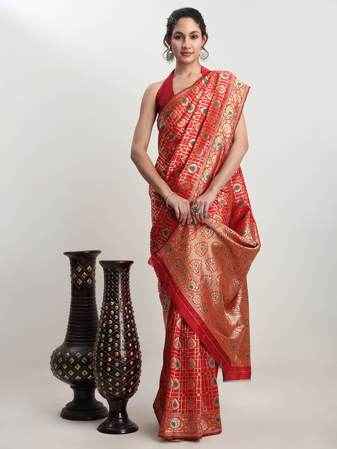 Janasya Red Silk Blend Ethnic Motifs Jacquard Saree | Swadesiicart