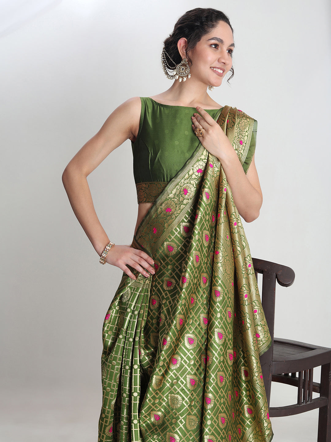 Janasya Green Silk Blend Ethnic Motifs Jacquard Saree | Swadesiicart