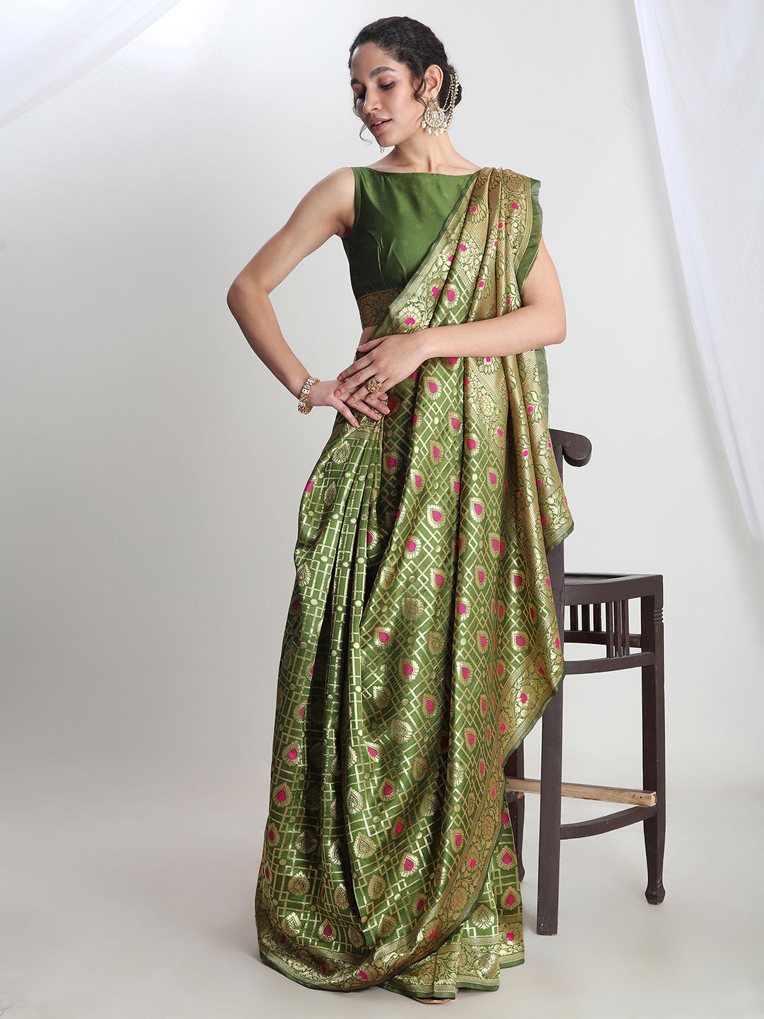 Janasya Green Silk Blend Ethnic Motifs Jacquard Saree | Swadesiicart