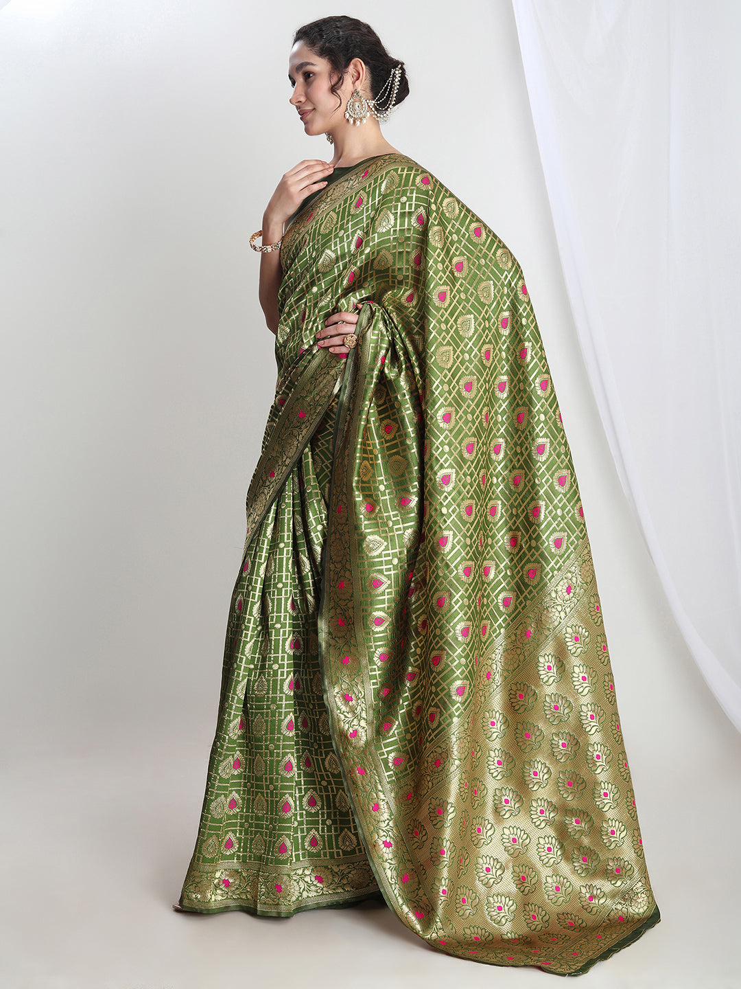 Janasya Green Silk Blend Ethnic Motifs Jacquard Saree | Swadesiicart