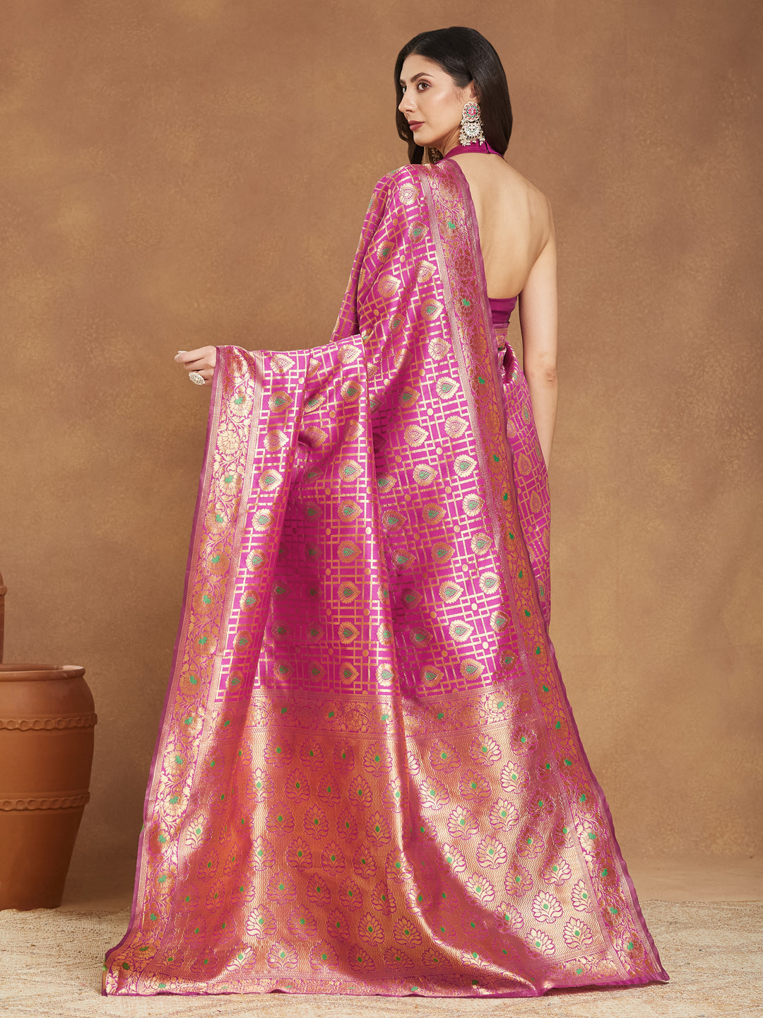 Janasya Pink Silk Blend Ethnic Motifs Jacquard Saree | Swadesiicart