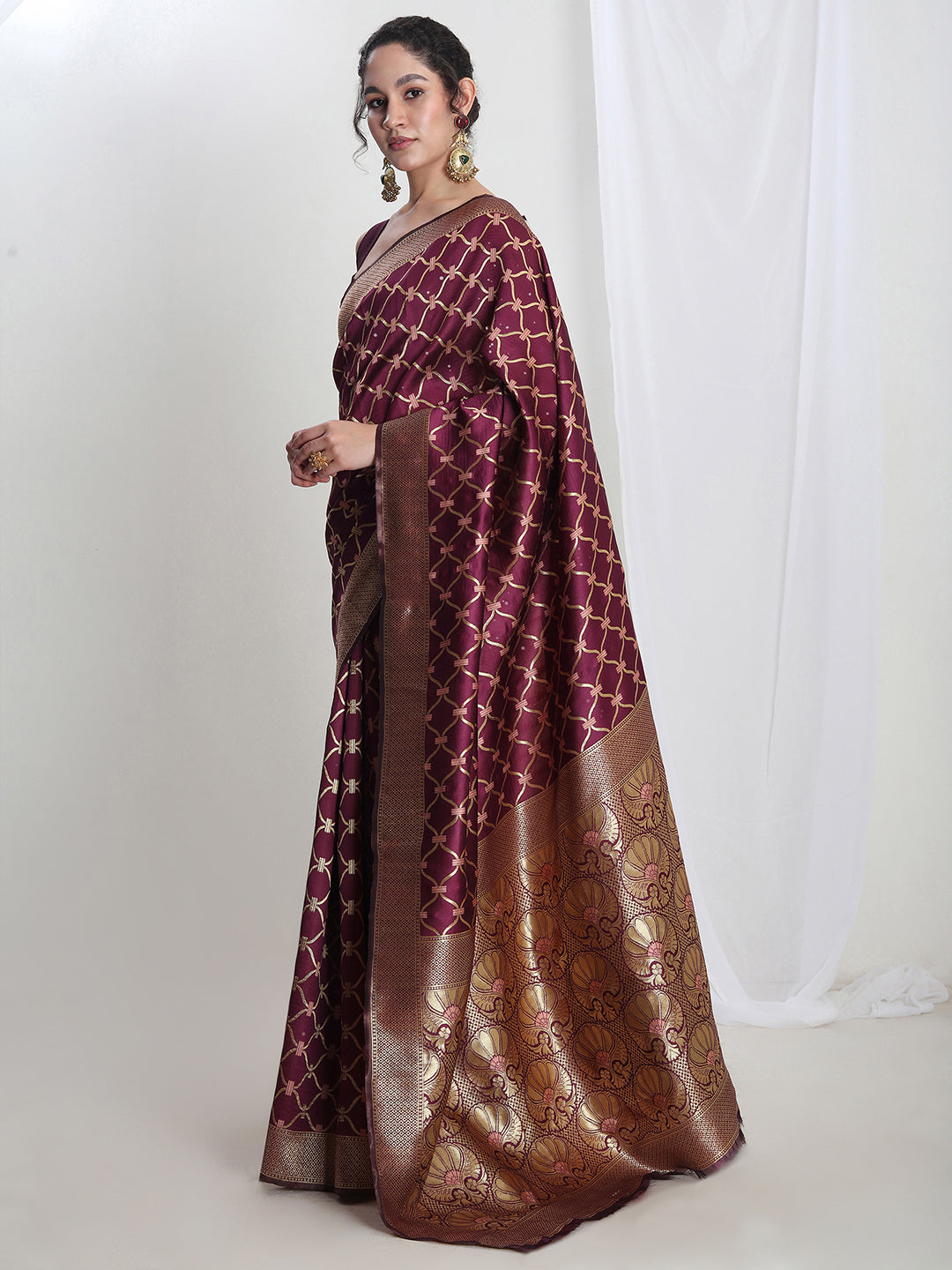 Janasya Purple Silk Blend Ethnic Printed Jacquard Saree | Swadesiicart