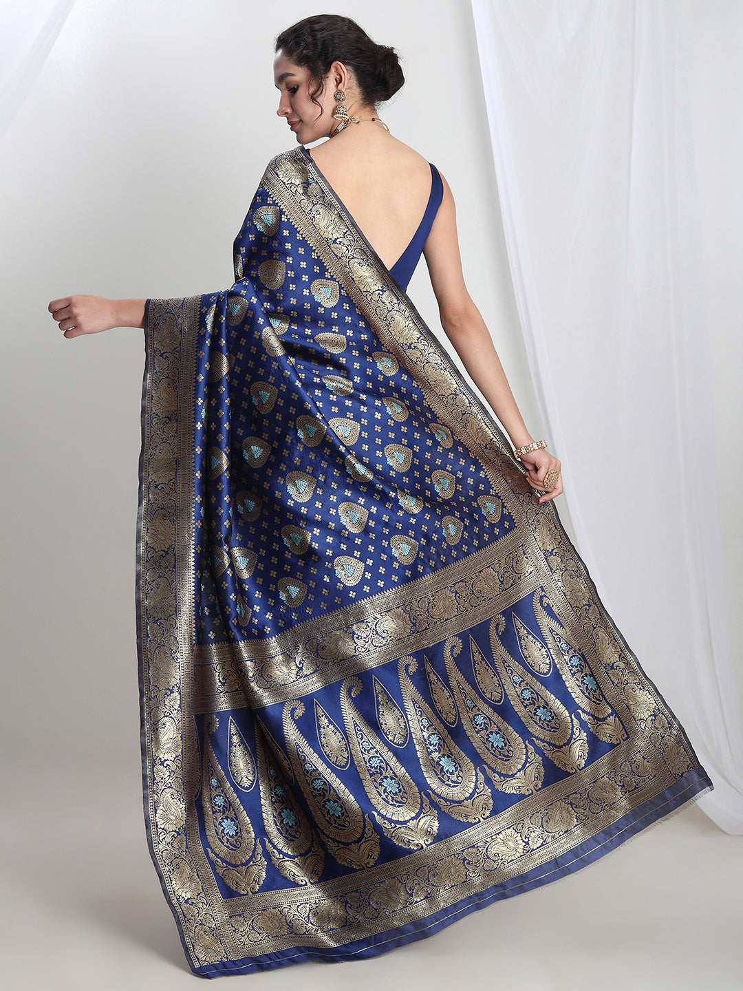 Janasya Blue Silk Blend Ethnic Motifs Jacquard Saree | Swadesiicart