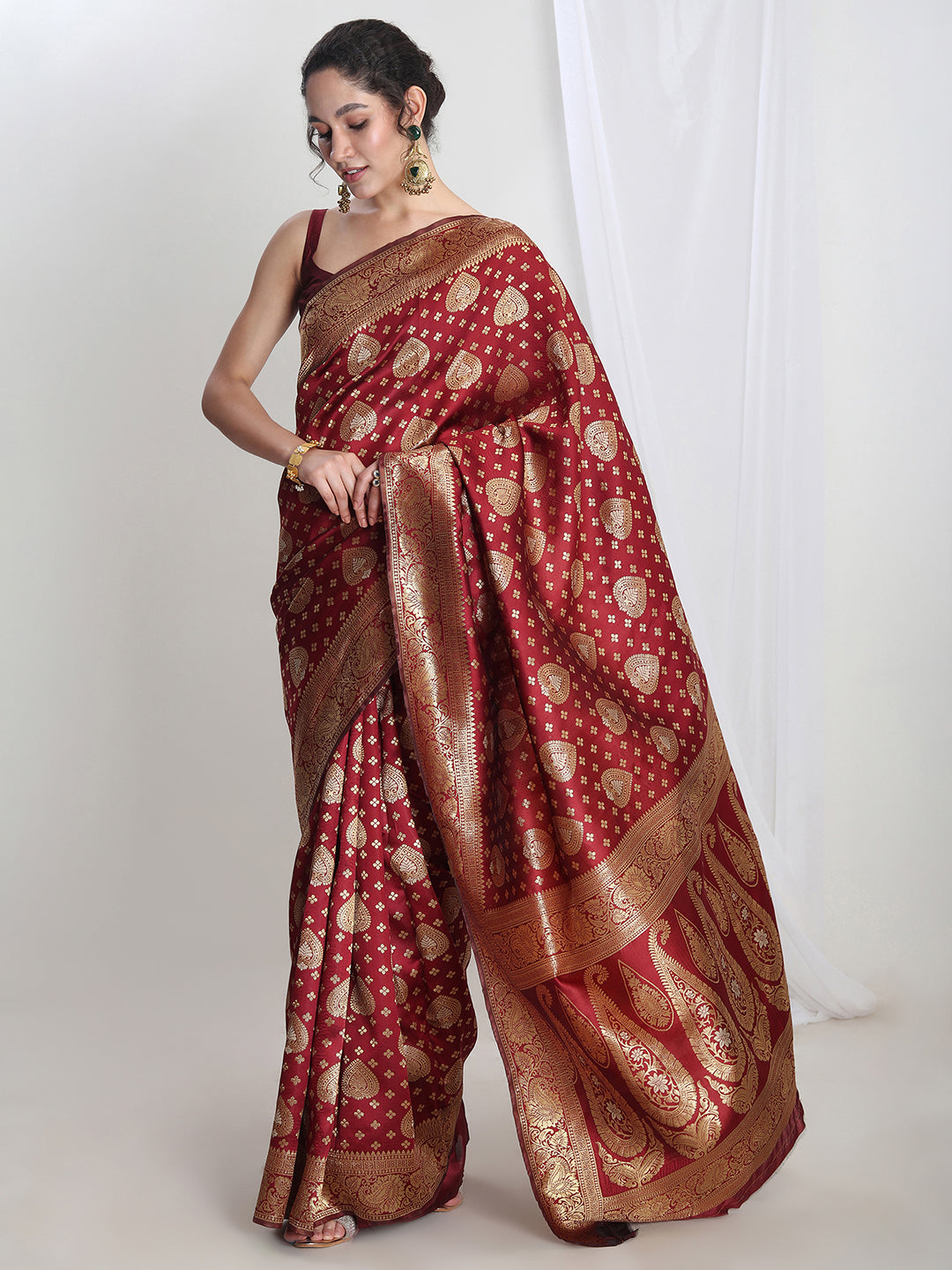 Janasya Maroon Silk Blend Ethnic Motifs Jacquard Saree | Swadesiicart