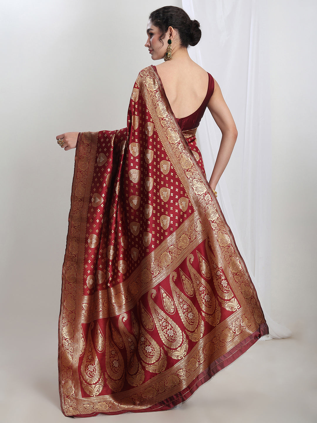Janasya Maroon Silk Blend Ethnic Motifs Jacquard Saree | Swadesiicart