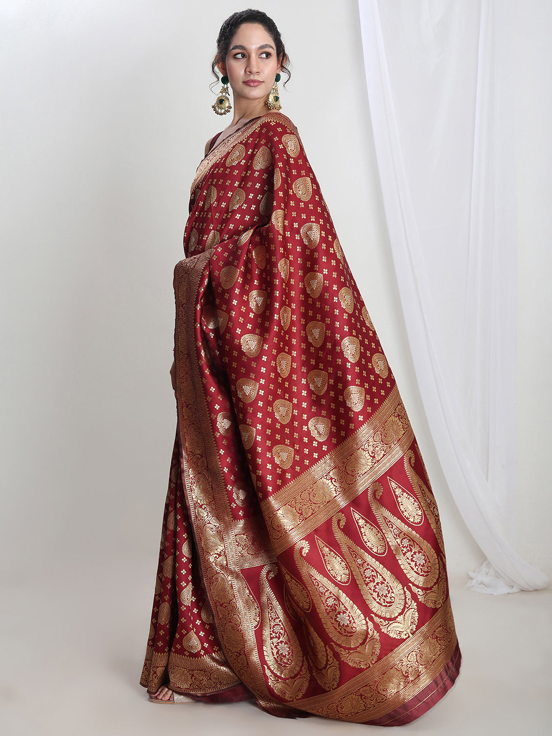 Janasya Maroon Silk Blend Ethnic Motifs Jacquard Saree | Swadesiicart