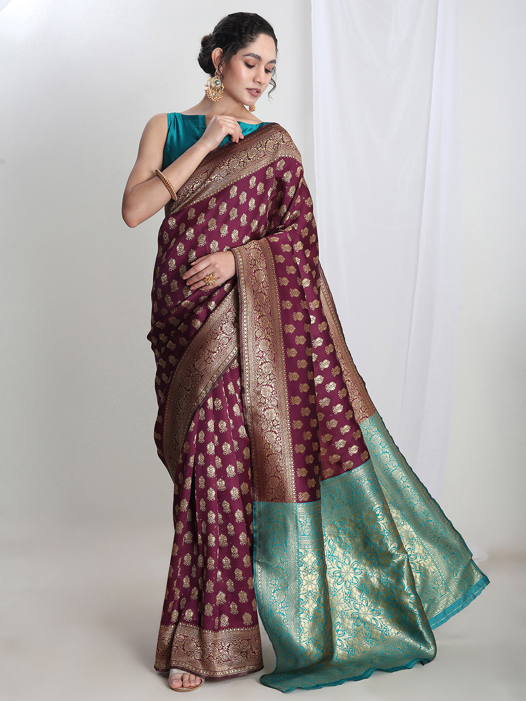 Janasya Purple Silk Blend Ethnic Motifs Jacquard Saree | Swadesiicart
