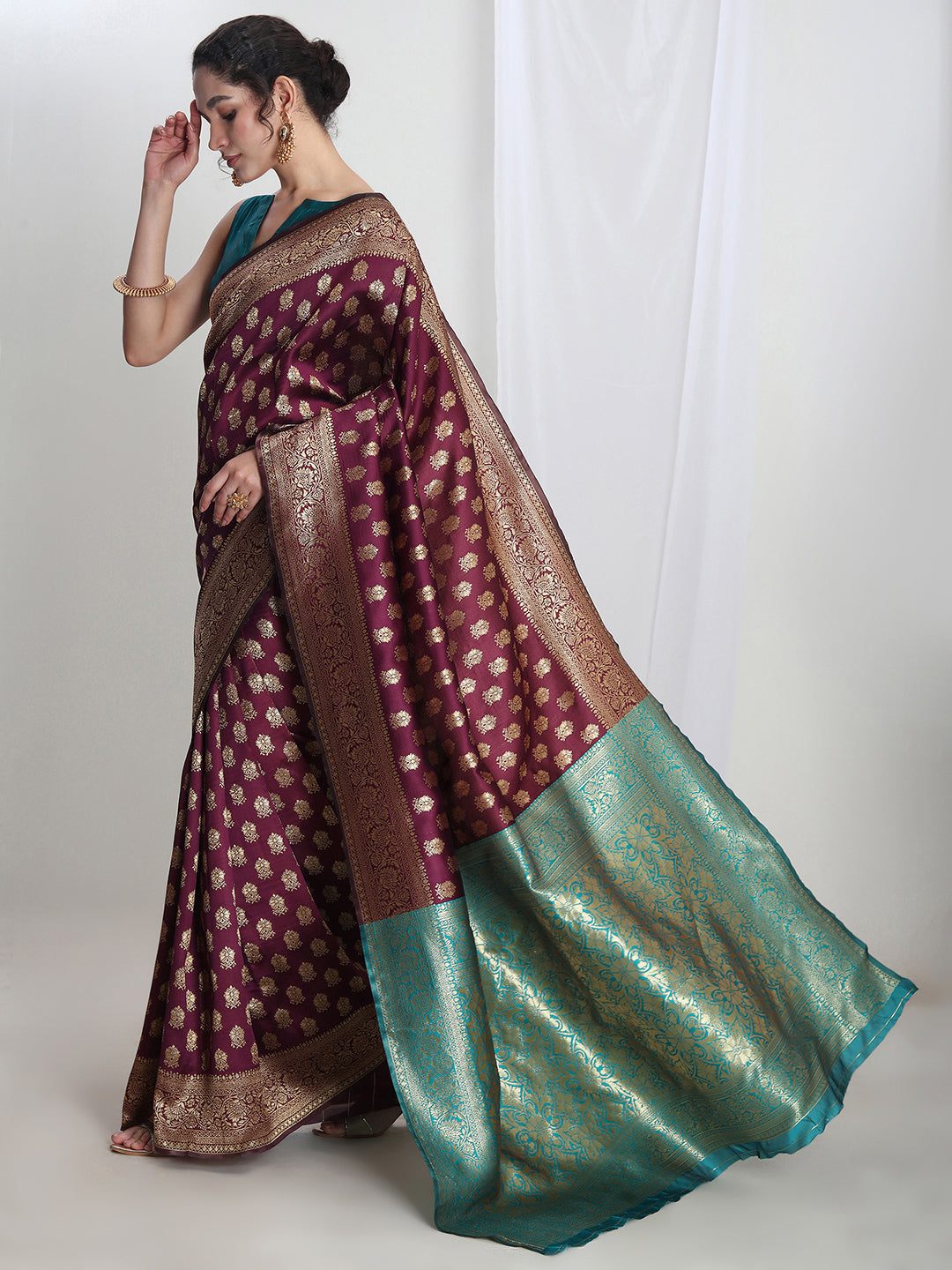 Janasya Purple Silk Blend Ethnic Motifs Jacquard Saree | Swadesiicart