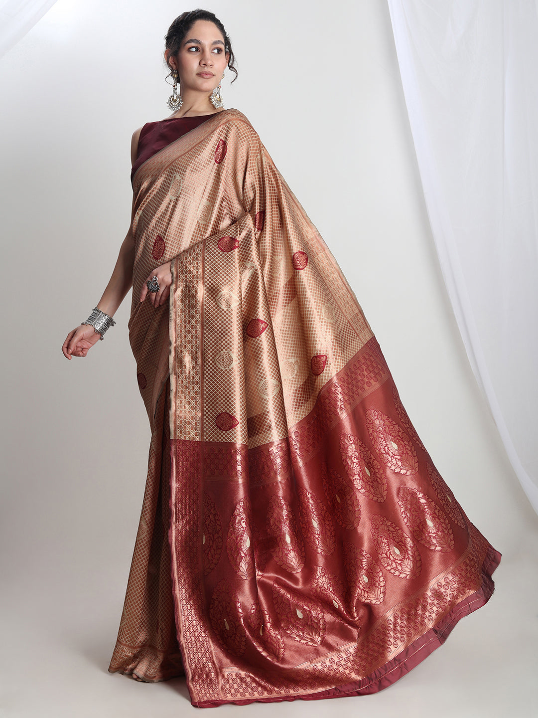 Janasya Beige Silk Blend Ethnic Printed Jacquard Saree | Swadesiicart